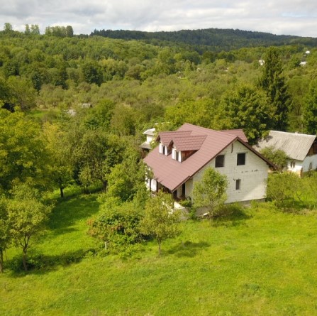 Частина будинку