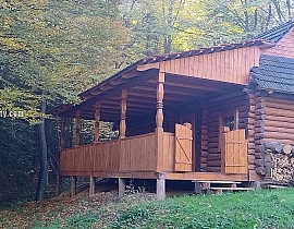 Котедж зі зрубу 75 м.кв., тераса 35 м.кв. околиця м. Косів